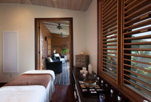 Загрузить изображение в средство просмотра галереи, Гражданство Антигуа и Барбуда за долю Antigua Hermitage Bay - AAAA ADVISER LLC
