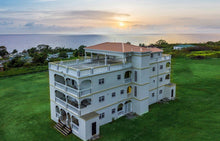 Загрузить изображение в средство просмотра галереи, Гражданство Сент Китс и Невис за долю Brimstone Village - AAAA ADVISER LLC
